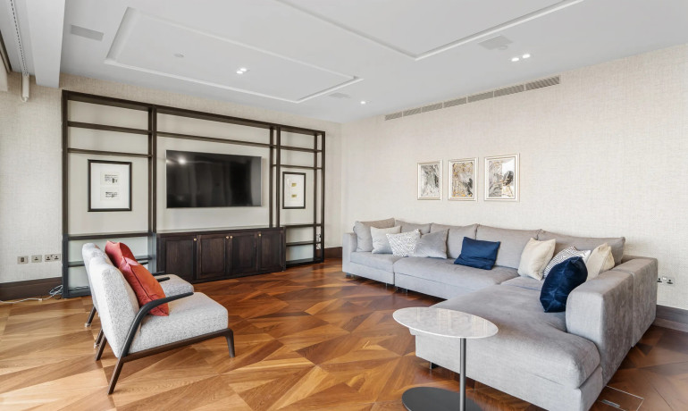 5 Bedroom 4 Bathroom Apartment 16 Queen Elizabeth St SE1 2LP