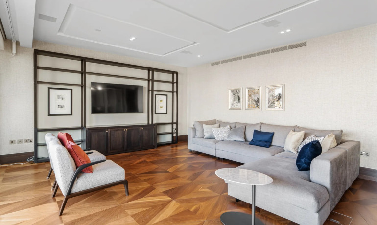 5 Bedroom 4 Bathroom Apartment 16 Queen Elizabeth St SE1 2LP