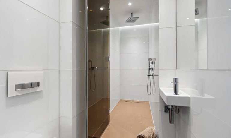 5 Bedroom 4 Bathroom Apartment 16 Queen Elizabeth St SE1 2LP