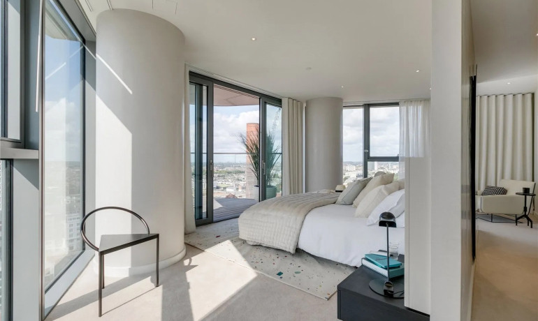 Chelsea Waterfront, Tower West, One Waterfront Drive, London